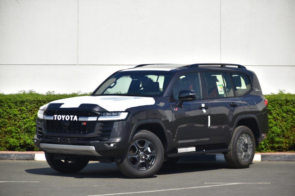 Toyota Land Cruiser 300 GR-Sport V6 3.3l Diesel | LC300 | Sahara Motors FZE