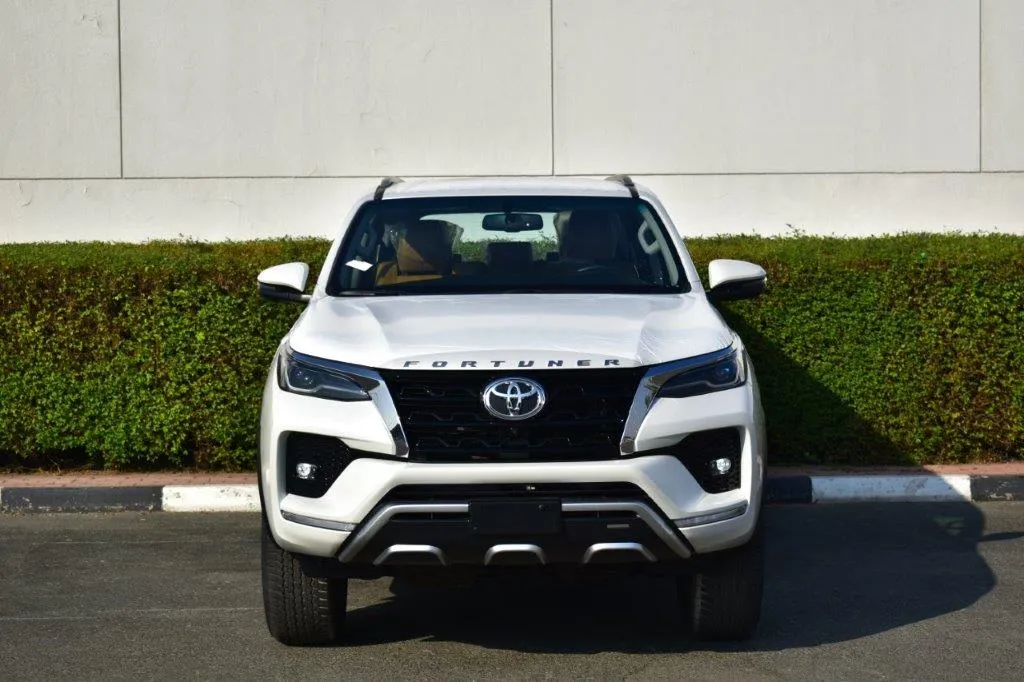 2023 Toyota Fortuner Limited | Sahara Motors FZE
