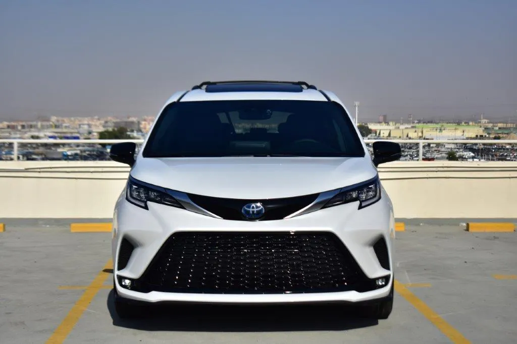 2023 MODEL TOYOTA SIENNA XSE 25TH ANNIVERSARY HYBRID 2.5L AWD 7-SEATER AUTOMATIC