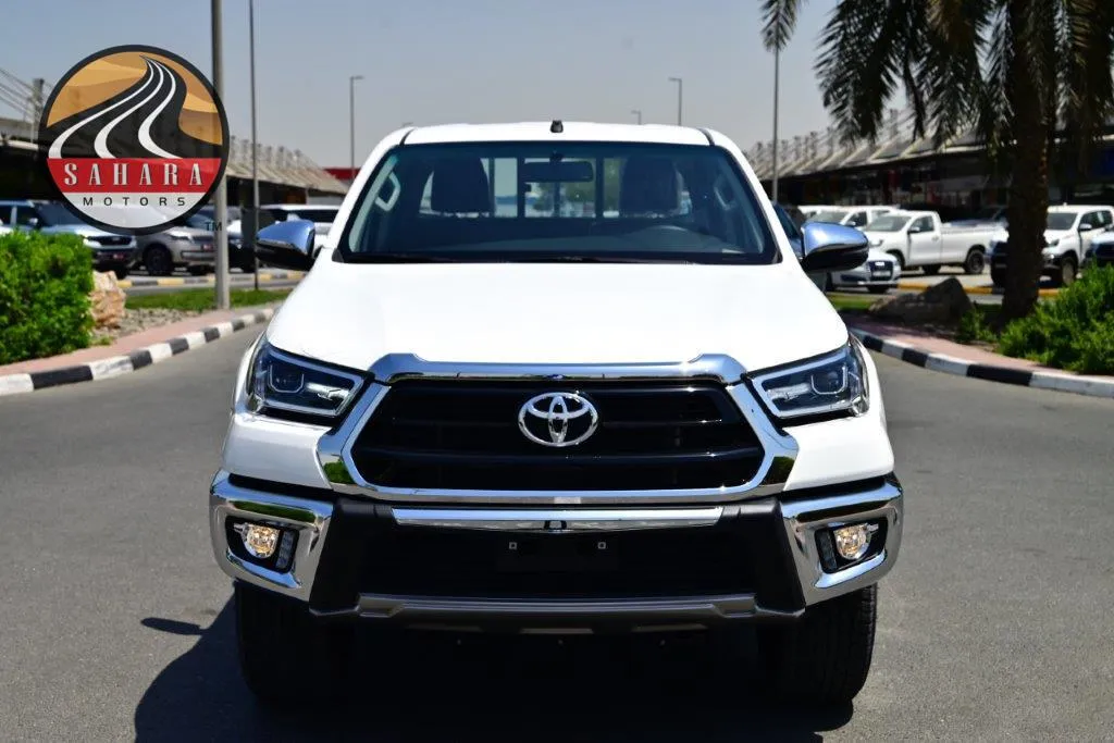 2025 TOYOTA HILUX DOUBLE CAB PICKUP GLXS-V 2.7L PETROL 4WD 5-SEATER AUTOMATIC