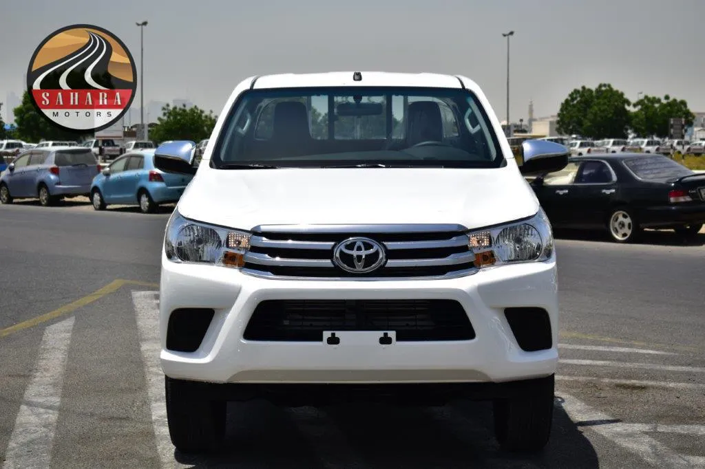 2025 TOYOTA HILUX DOUBLE CAB PIKCUP DLX-E 2.4L DIESEL 6 SEAT 4WD MANUAL