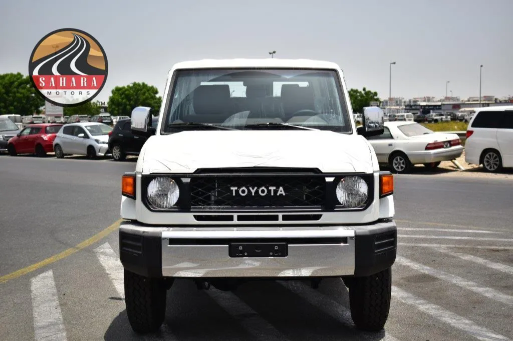 2025 TOYOTA LAND CRUISER 76 HARDTOP LX V6 4.0L 4WD 6-SEATER MANUAL