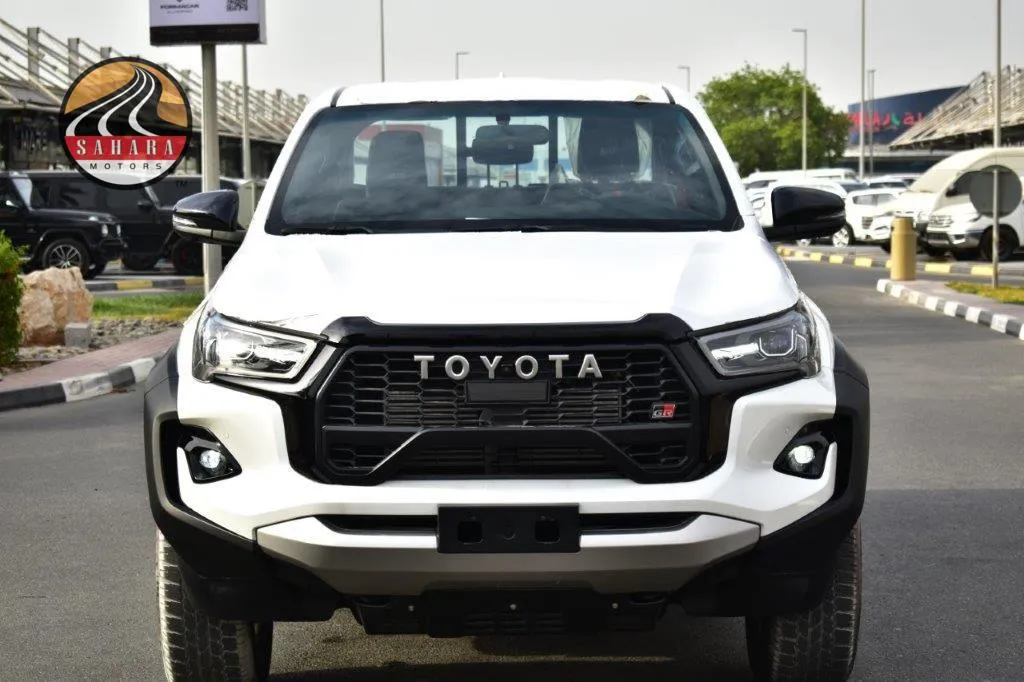 2025 TOYOTA HILUX DOUBLE CAB PICKUP GR-S 2.8L DIESEL 4WD 5-SEATER AUTOMATIC