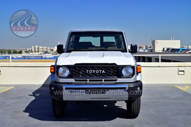 2024 MODEL TOYOTA LAND CRUISER 71 HARDTOP V6 4.0L PETROL 4WD AUTOMATIC DXB