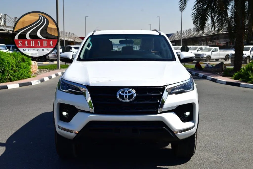 2025 TOYOTA FORTUNER GXR V6 4.0L PETROL 4WD 7 SEAT AUTOMATIC
