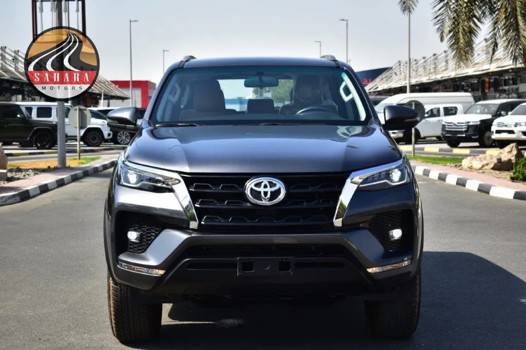 2025 TOYOTA FORTUNER GXR LIMITED  2.7L PETROL 4WD 7 SEATER AUTOMATIC