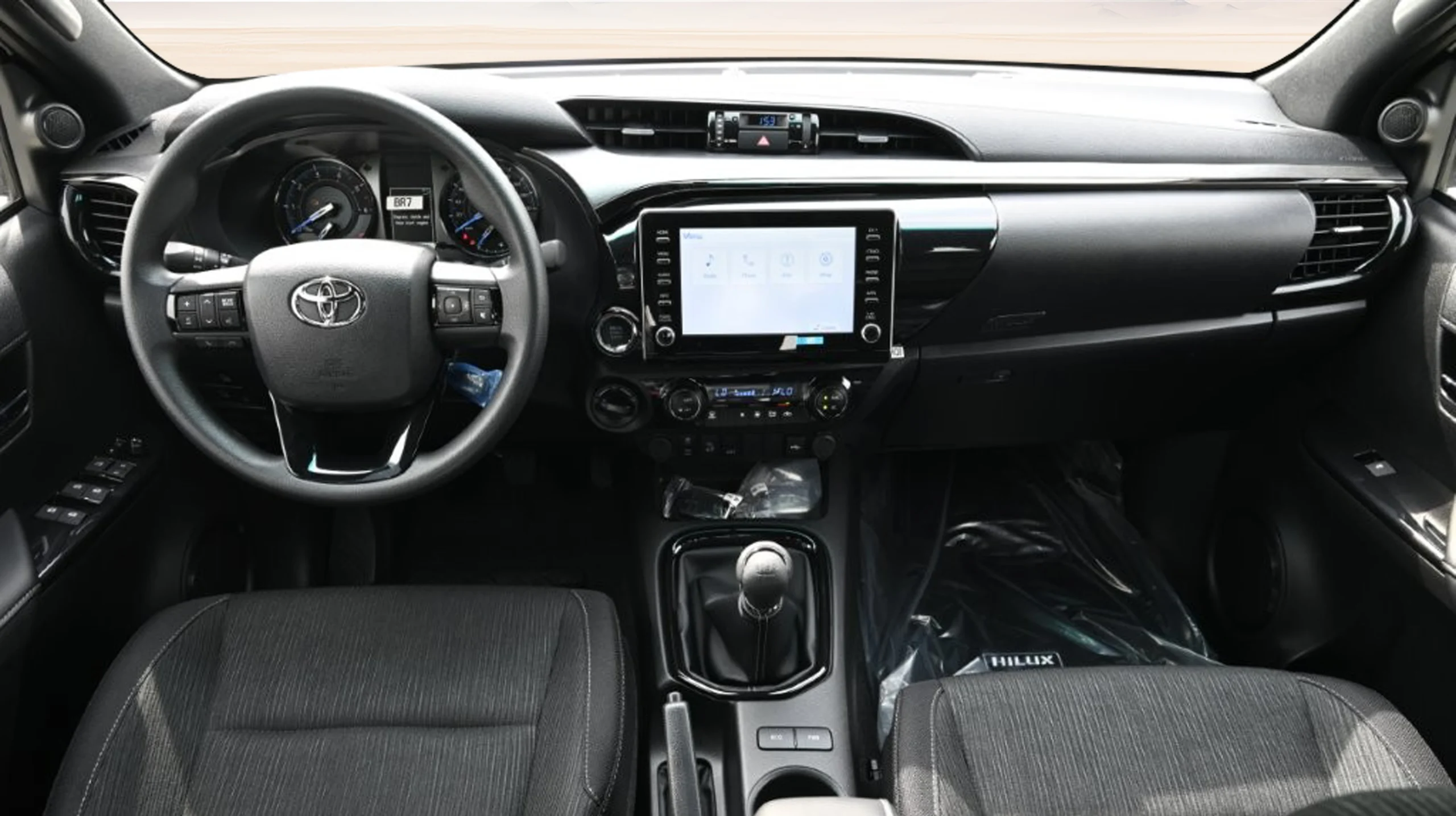 2026 TOYOTA HILUX DOUBLE CAB PICKUP ADVENTURE 2.8L DIESEL 4WD 5-SEATER MT