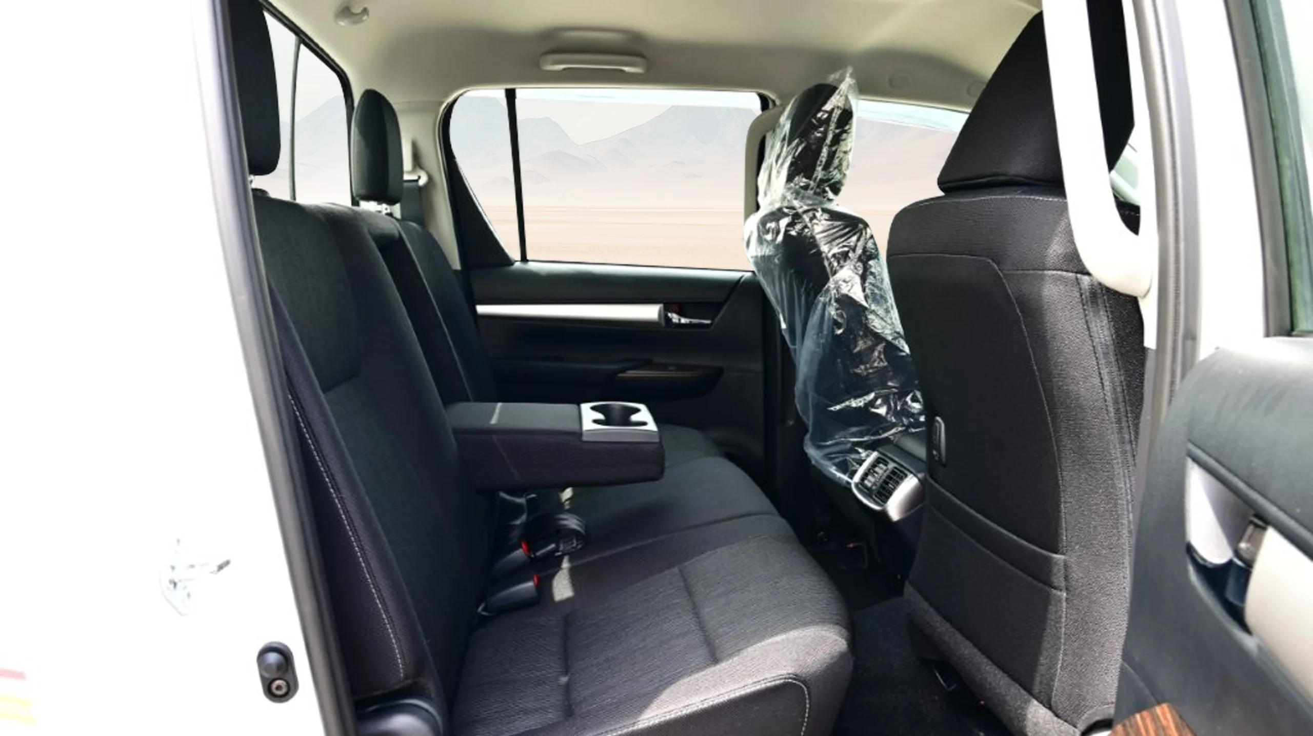 2026 TOYOTA HILUX DOUBLE CAB PICKUP SGLX 2.8L DIESEL 4WD 5-SEATER AT