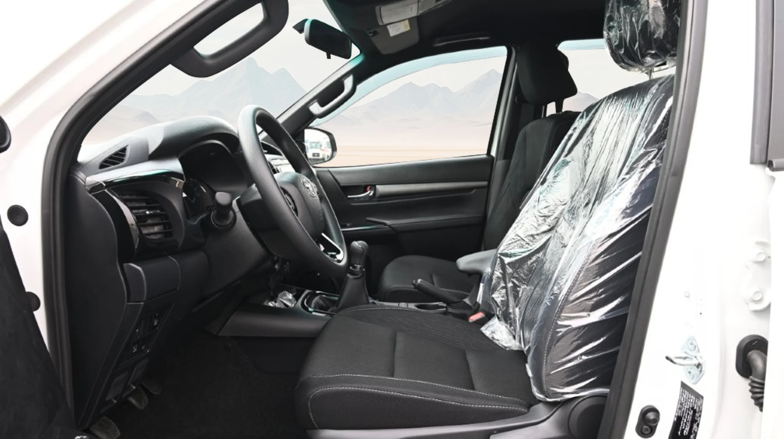 2026 TOYOTA HILUX DOUBLE CAB PICKUP ADVENTURE 2.8L DIESEL 4WD 5-SEATER MT