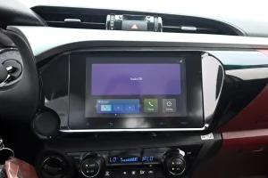 Toyota Hilux 8-inch touchscreen