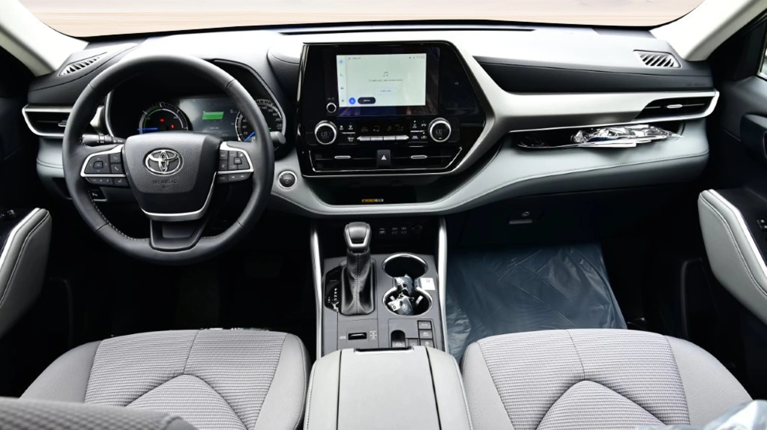 2025 TOYOTA HIGHLANDER HYBRID GLE 2.5L AWD 7 SEATER AUTOMATIC