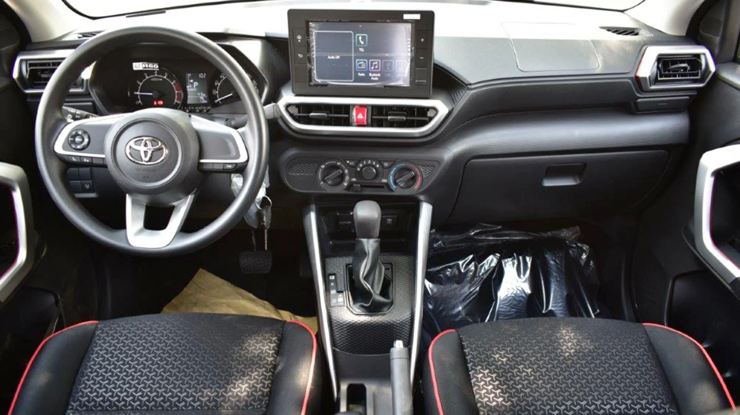 2025 TOYOTA RAIZE E 1.2L PETROL AUTOMATIC