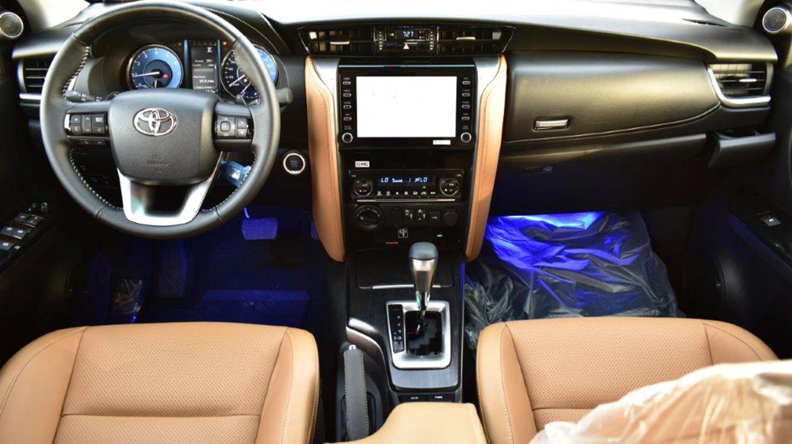 2026 TOYOTA FORTUNER VXR LIMITED V6 4.0L PETROL 4WD 7-SEATER AT