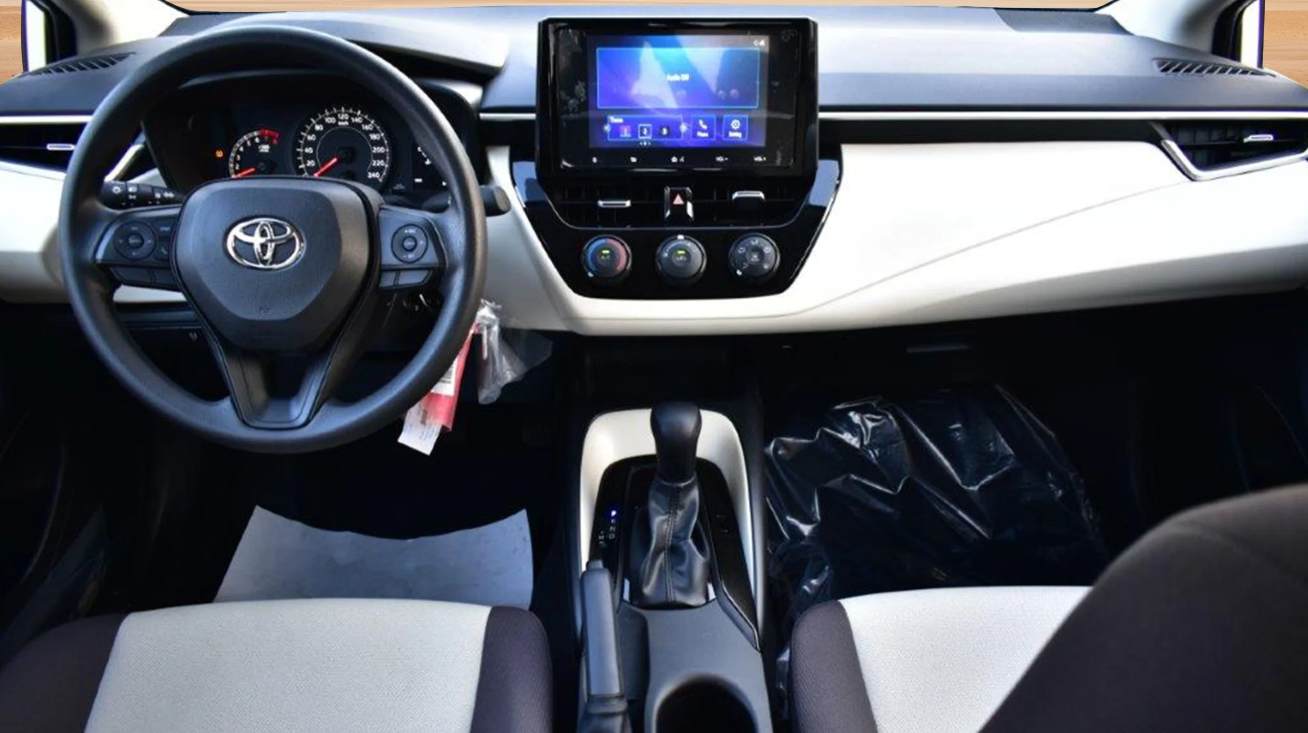 2025 TOYOTA COROLLA XLI 1.6L 5-SEATER AUTOMATIC