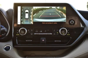 TOYOTA HIGHLANDER LIMITED controls