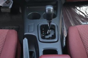Toyota Hilux DLX-G pickup