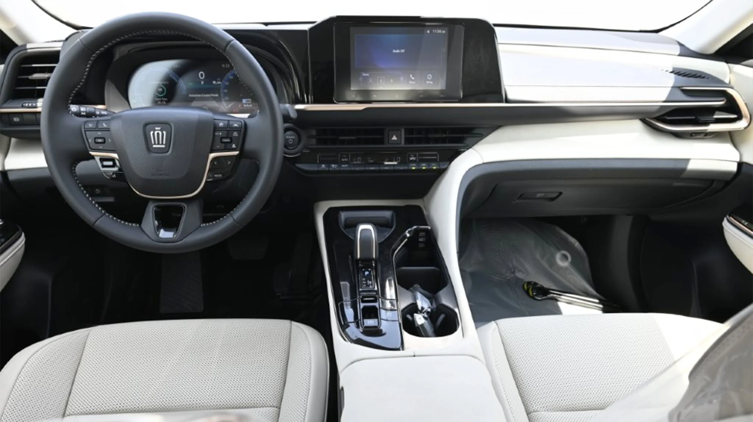 2026 TOYOTA CROWN HYBRID PRESTIGE 2.5L 5-SEATER AUTOMATIC