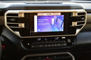 toyota tundra display and controls