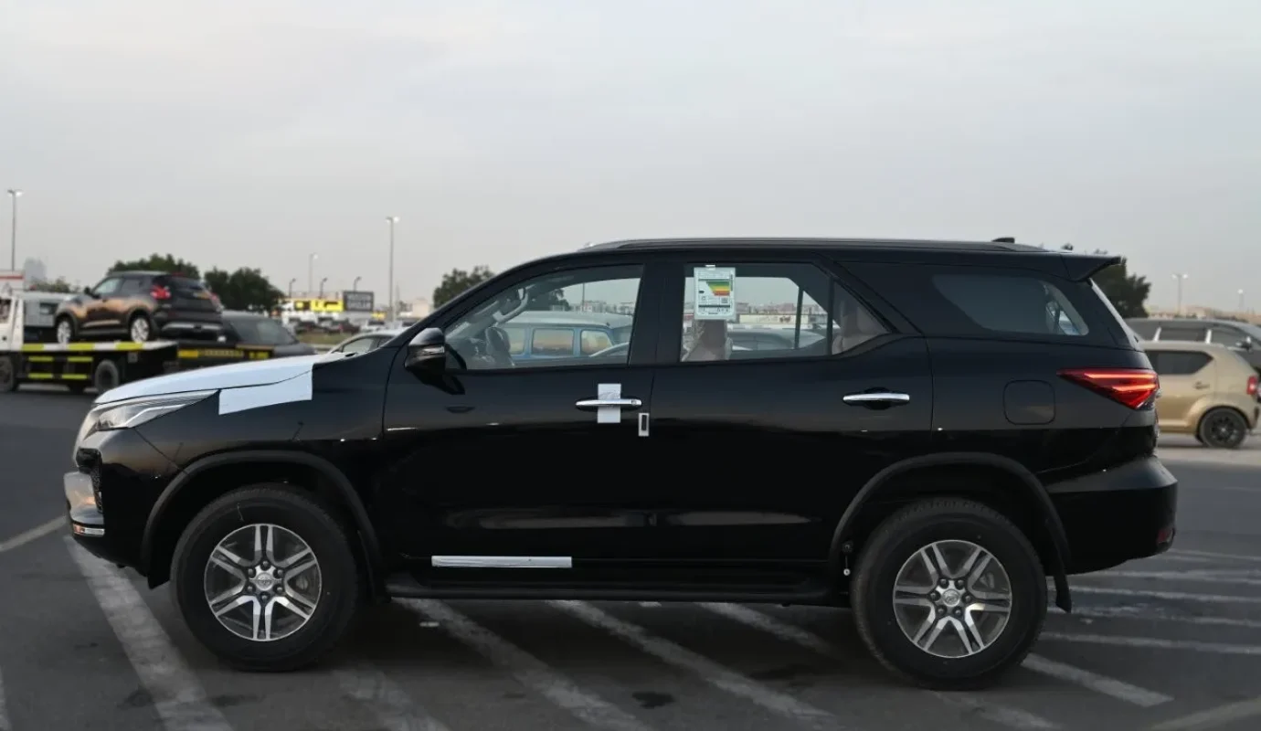 2025 TOYOTA FORTUNER EXR 2.7L PETROL 4WD 7 SEAT AUTOMATIC TRANSMISSION