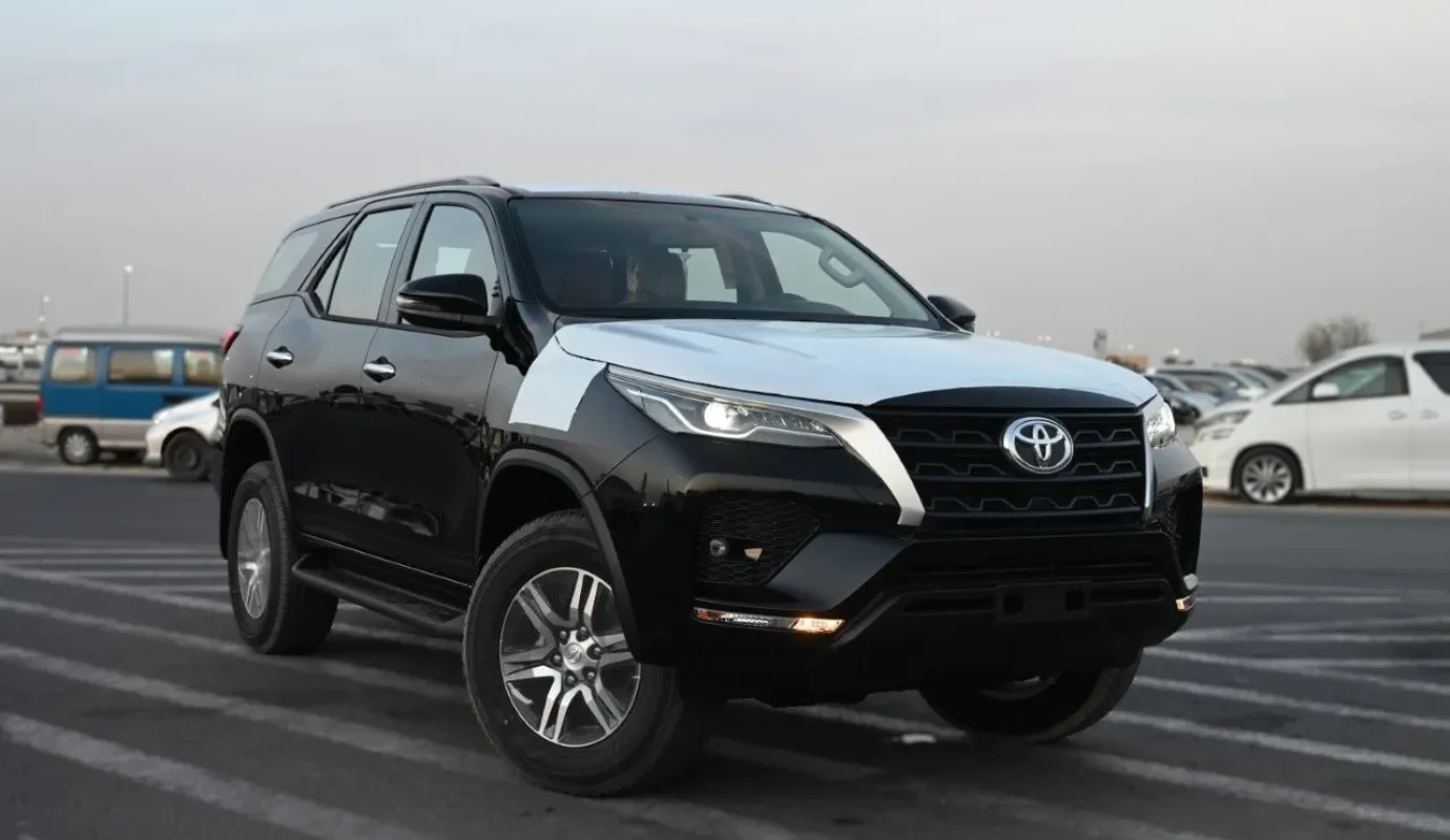 2025 TOYOTA FORTUNER EXR 2.7L PETROL 4WD 7 SEAT AUTOMATIC TRANSMISSION