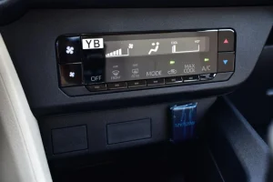 Toyota Yaris Controls