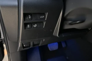 Toyota Land Cruiser GXR Screen SUV