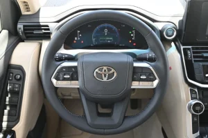 LAND CRUISER 300 GXR-G1 STEERING OF SUV