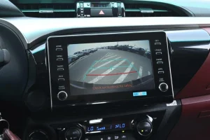 TOYOTA HILUX GLXS-V SCREEN