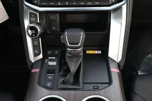 TOYOTA LANDCRUISER 300 GXR
