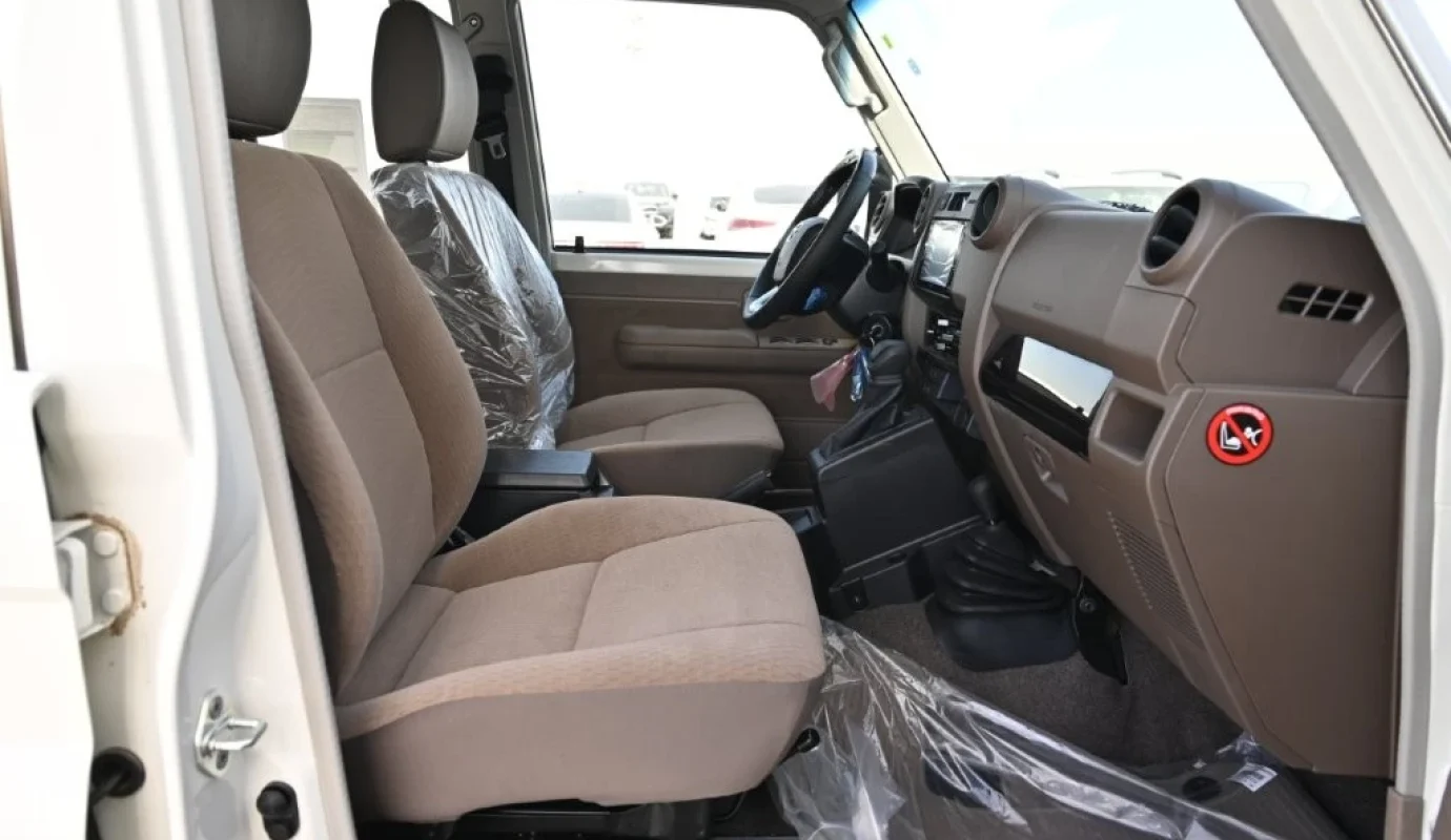 2026 TOYOTA LAND CRUISER 76 V6 4.0L 5-SEATER AUTOMATIC
