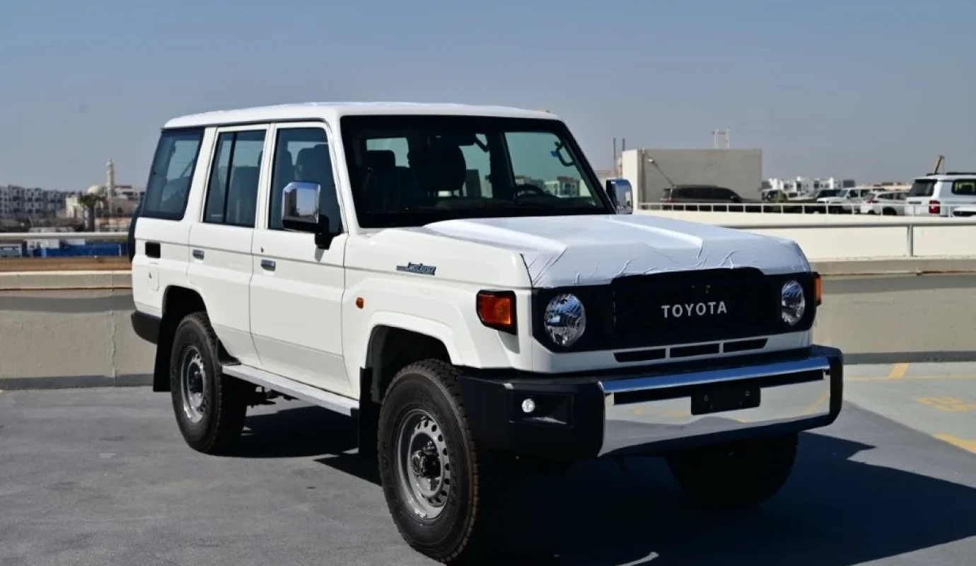 2026 TOYOTA LAND CRUISER 76 V6 4.0L 5-SEATER AUTOMATIC