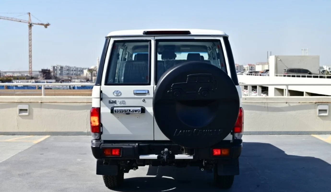 2026 TOYOTA LAND CRUISER 76 V6 4.0L 5-SEATER AUTOMATIC