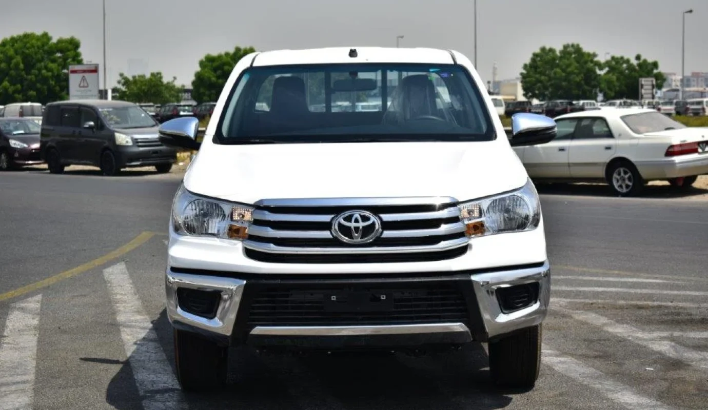 2025 TOYOTA HILUX DOUBLE CAB GL 2.4L DIESEL 4X2 5-SEATER MANUAL