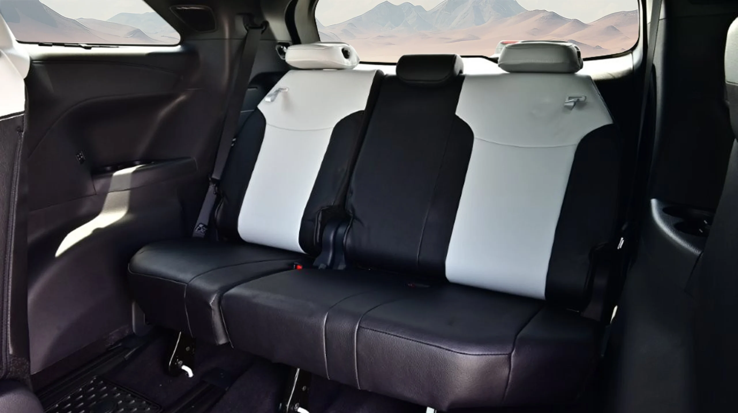 2026 TOYOTA SIENNA FWD HYBRID 2.5L 7-SEATER AT