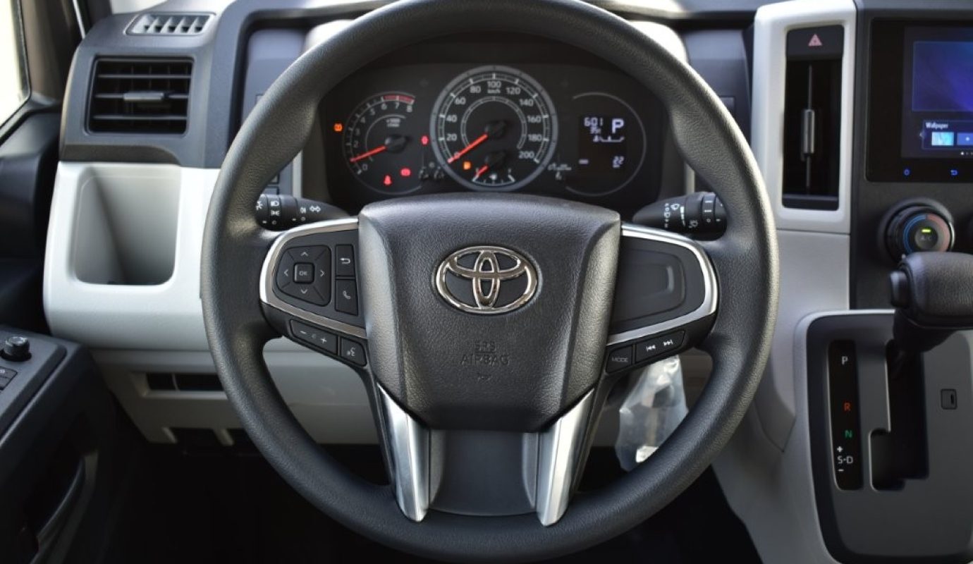 2026 TOYOTA HIACE HIGH ROOF 3.5L PETROL 13-SEATER AT