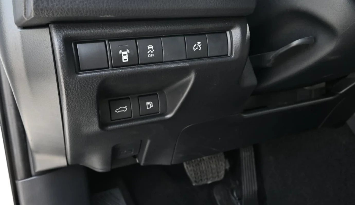2026 TOYOTA CAMRY E 2.5L 5-SEATER AT