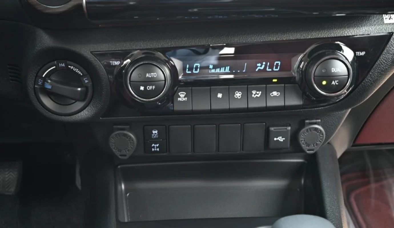 2026 TOYOTA HILUX DOUBLE CAB PICKUP GLX-Z1 2.8L DIESEL 5-SEATER AT