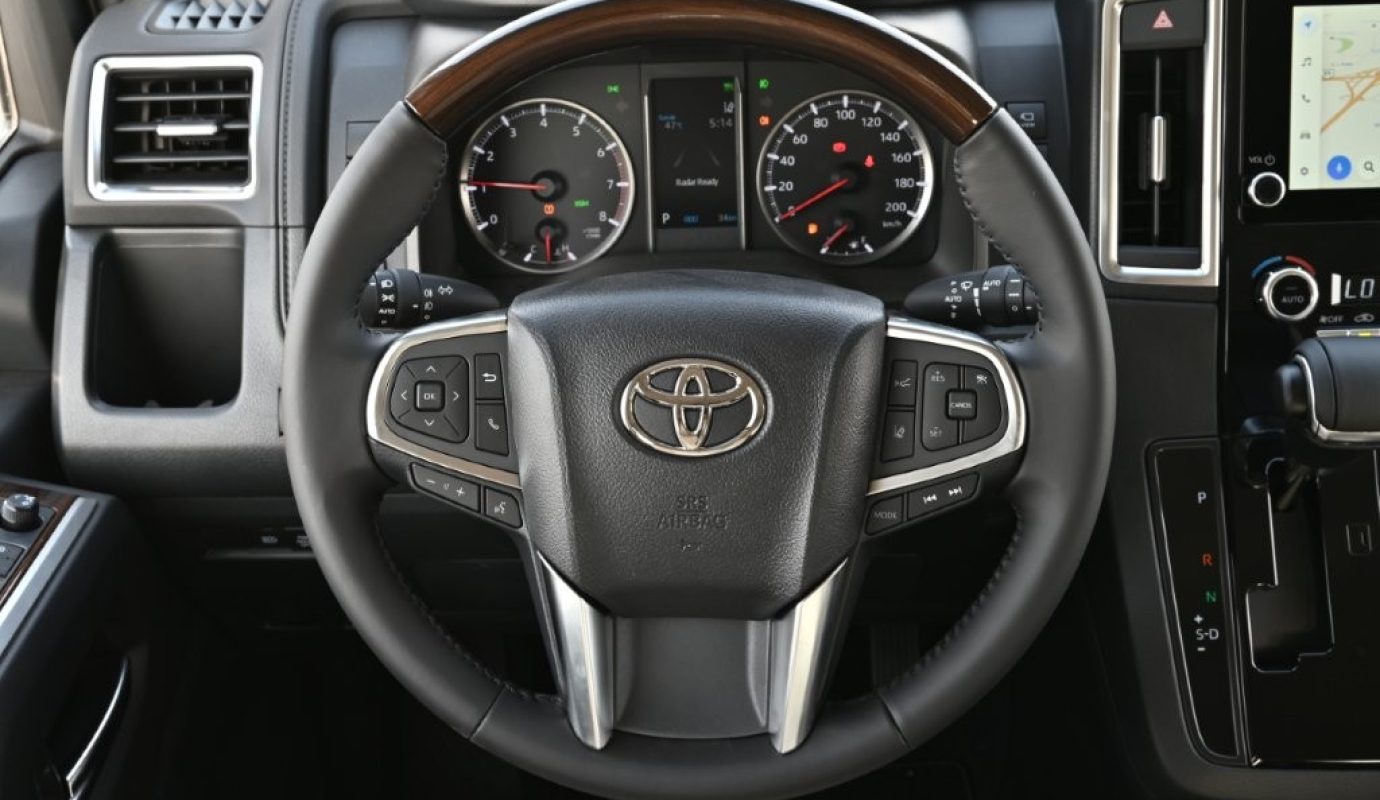 2026 TOYOTA GRANVIA V V6 3.5L PETROL 6-SEATER AT