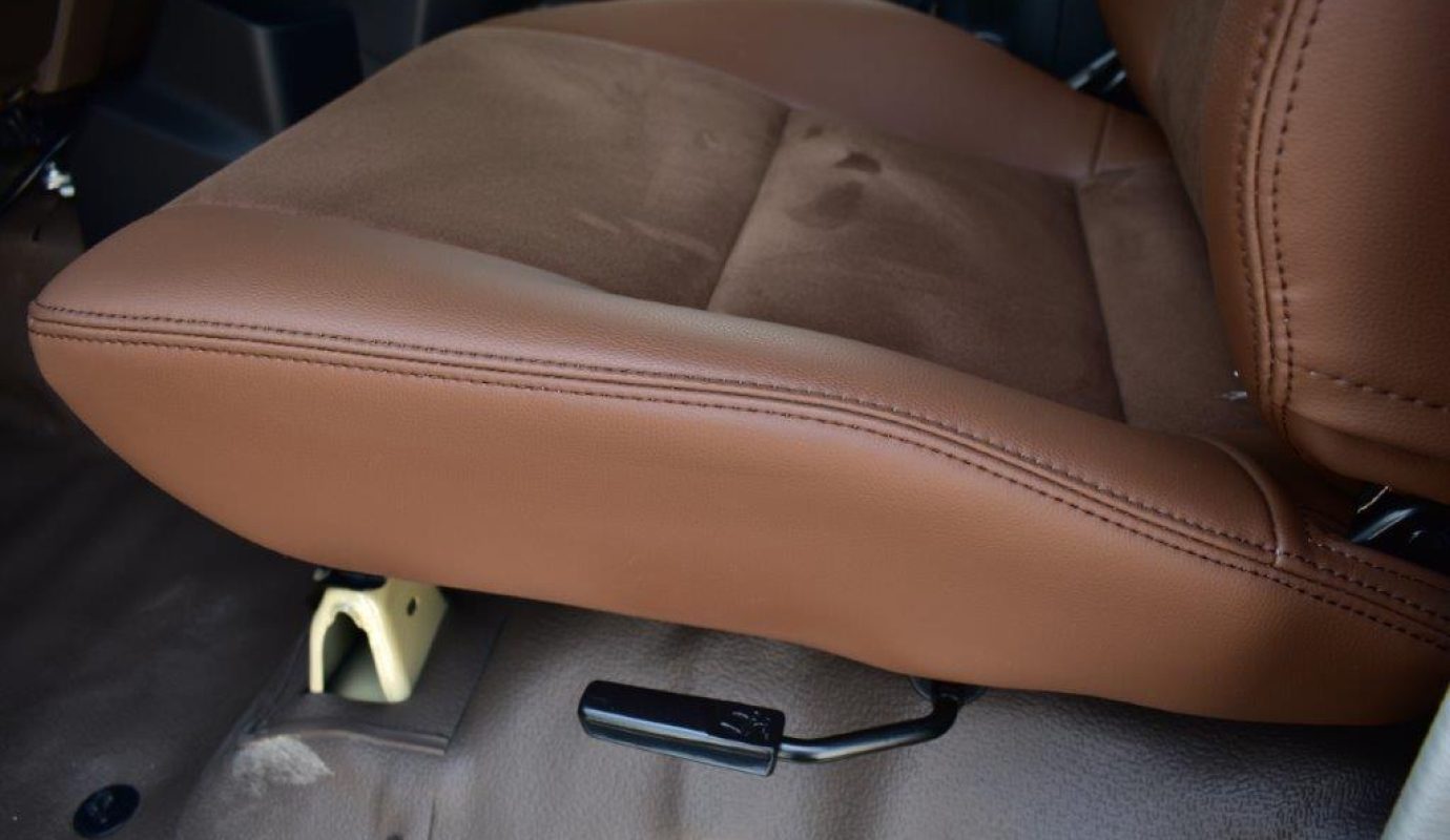 2026 TOYOTA LAND CRUISER 79 SINGLE CAB SDLX V6 4.0L PETROL 4WD 2-SEATER AT