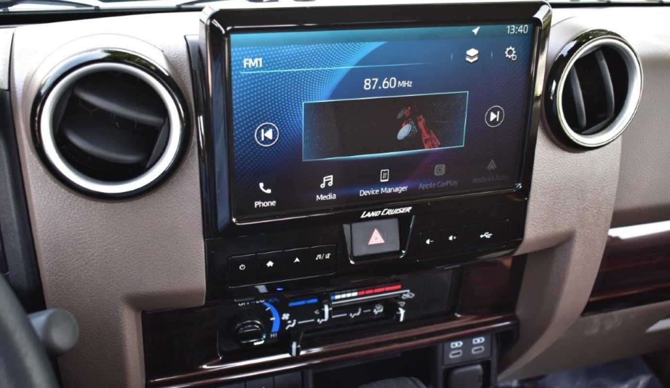 2026 TOYOTA LAND CRUISER 79 SINGLE CAB SDLX V6 4.0L PETROL 4WD 2-SEATER AT