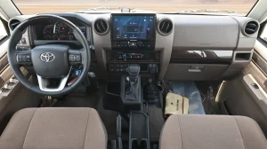 Toyota Land Cruiser 76