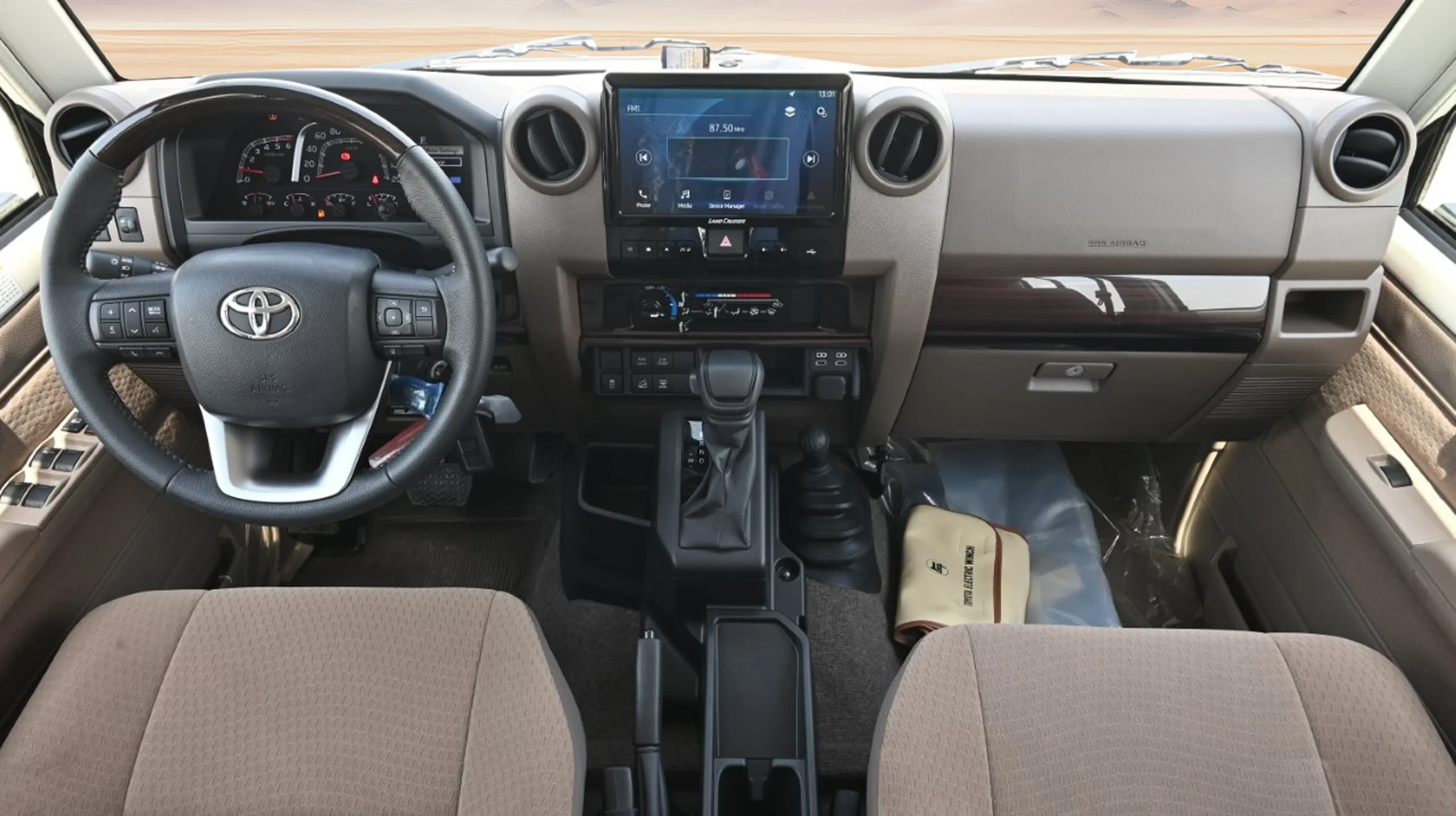 2026 TOYOTA LAND CRUISER 76 HARDTOP DLX2 2.8L DIESEL 5-SEATER AT