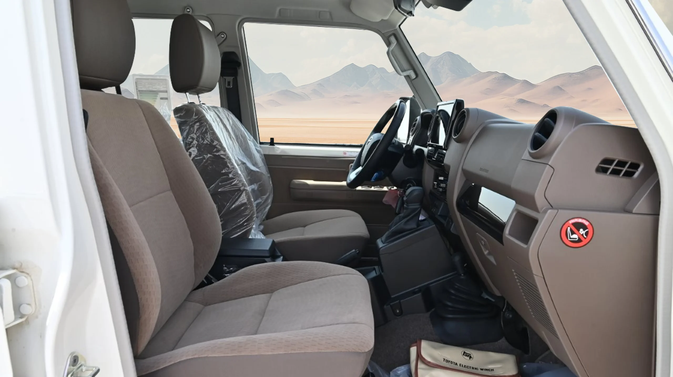 2026 TOYOTA LAND CRUISER 76 HARDTOP DLX2 2.8L DIESEL 5-SEATER AT