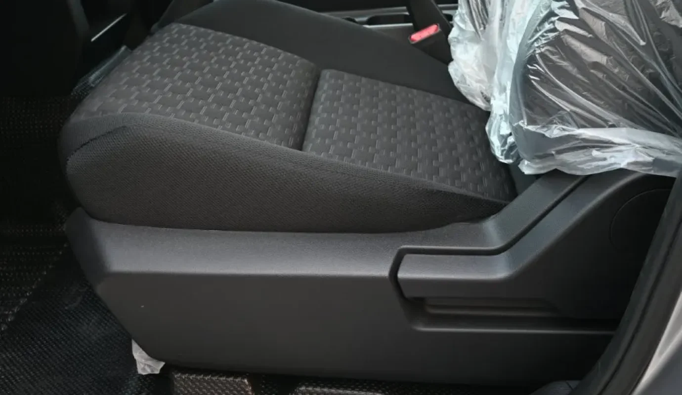 2027 MITSUBISHI L200 DOUBLE CAB PICKUP MID LINE GL 2.4L DIESEL MT