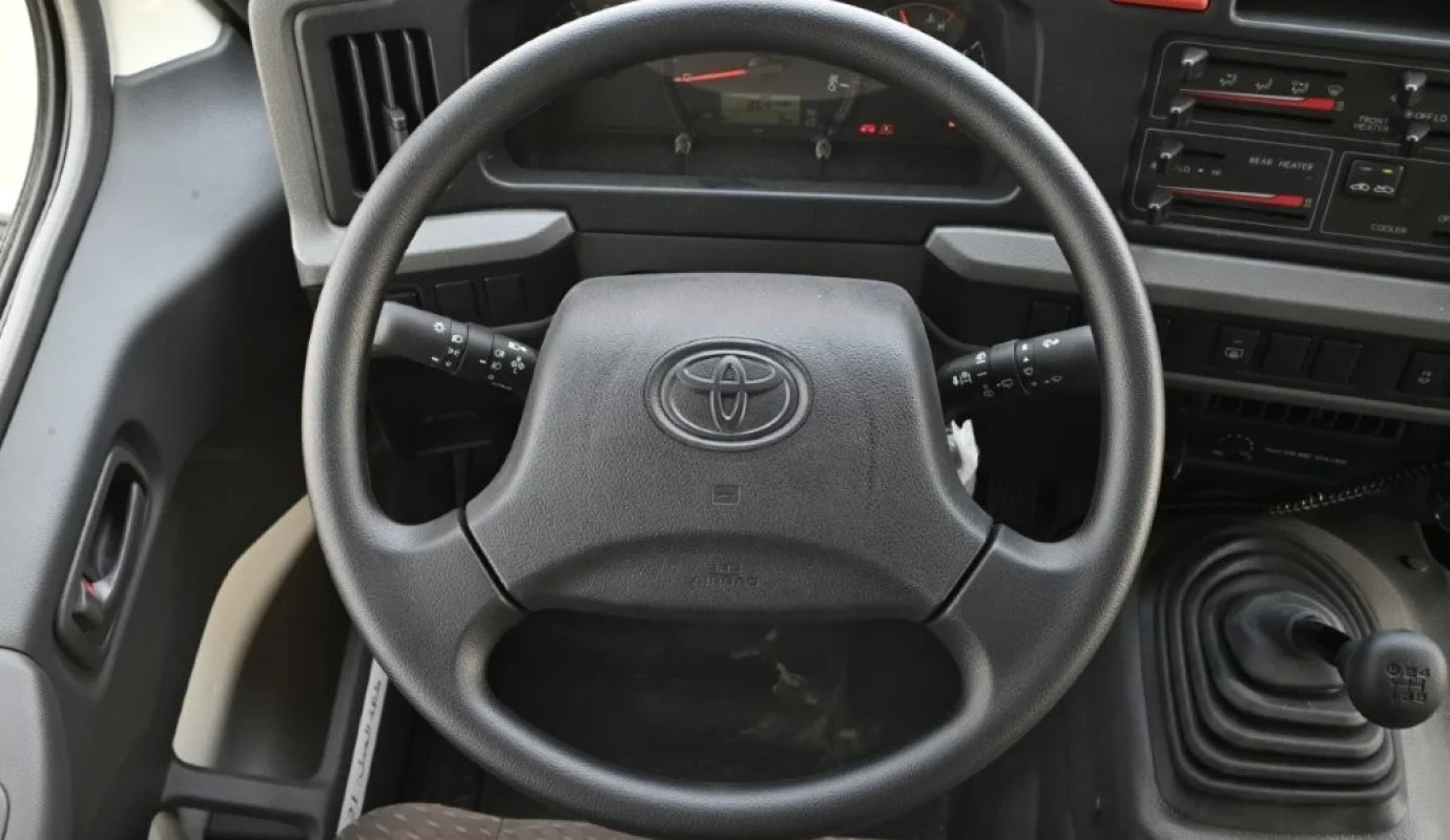 2026 TOYOTA COASTER HIGHROOF 4.0L DIESEL 22-SEATER MT