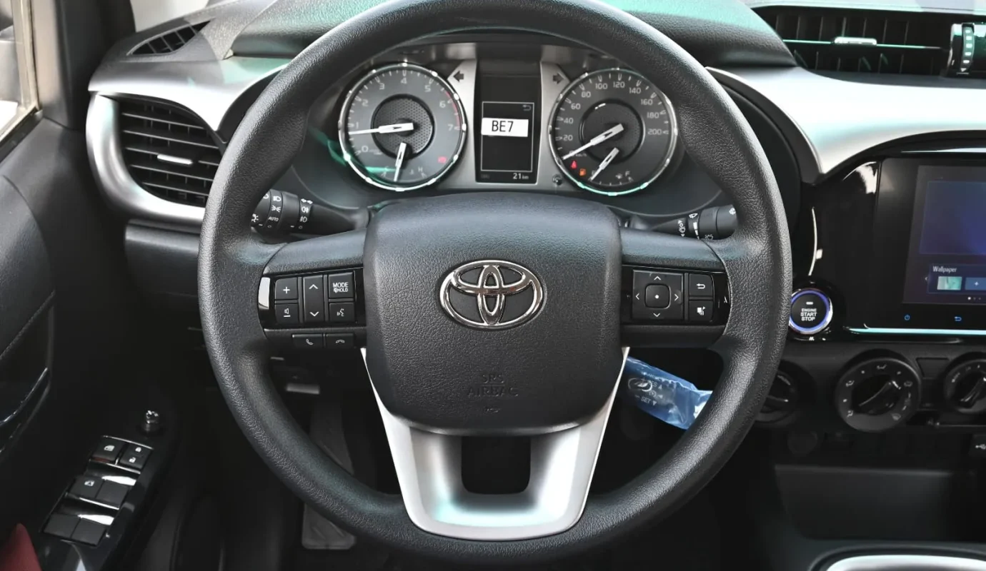 2026 TOYOTA HILUX DOUBLE CAB PICKUP SR5 2.7L PETROL 4WD 5 SEATER MT