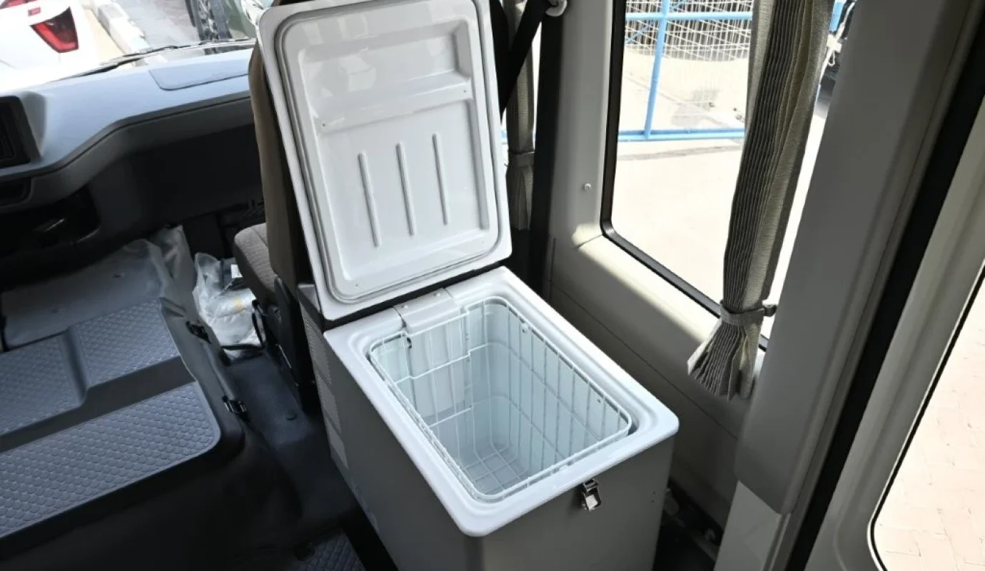 2026 TOYOTA COASTER HIGHROOF 4.0L DIESEL 22-SEATER MT