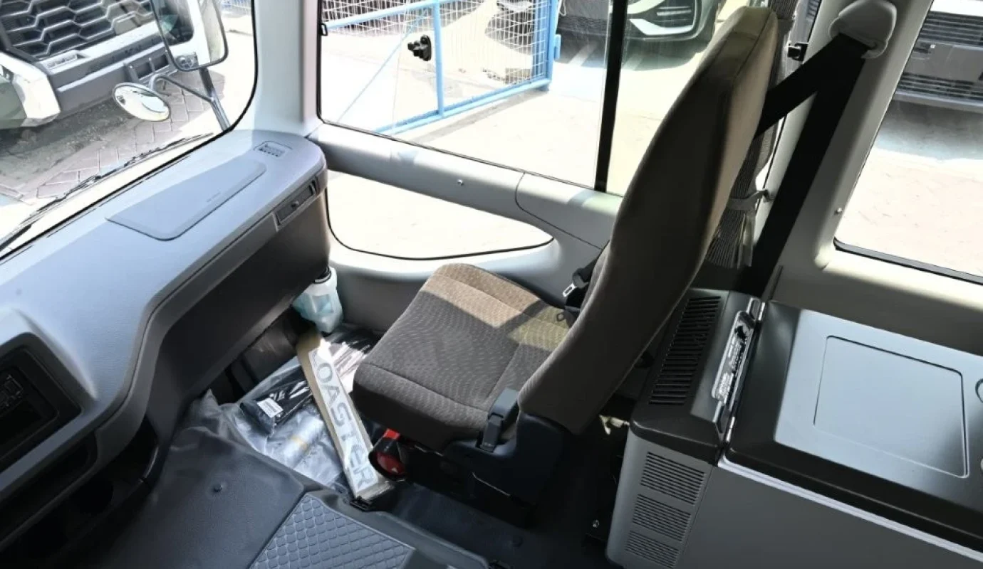 2026 TOYOTA COASTER HIGHROOF 4.0L DIESEL 22-SEATER MT