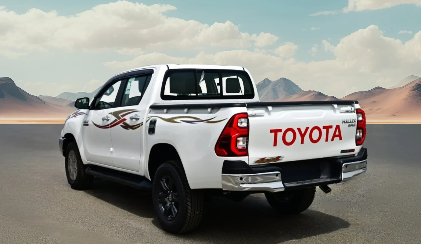 2026 TOYOTA HILUX DOUBLE CAB PICKUP SR5 2.7L PETROL 4WD 5 SEATER MT