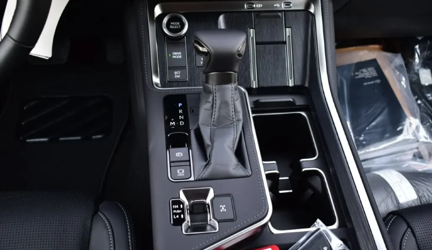 2026 LEXUS GX550 LUXURY+ V6 3.4L PETROL AWD 7-SEATER AT